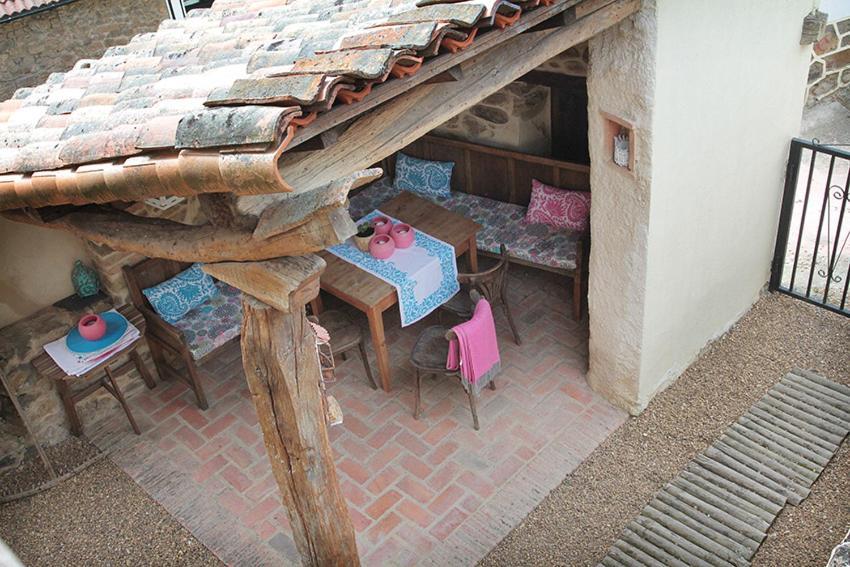 Villa Casa De Piedra Valderrueda Exterior foto