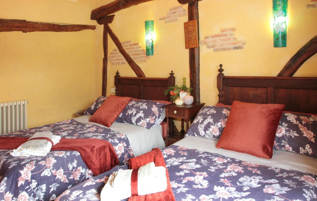Villa Casa De Piedra Valderrueda Exterior foto