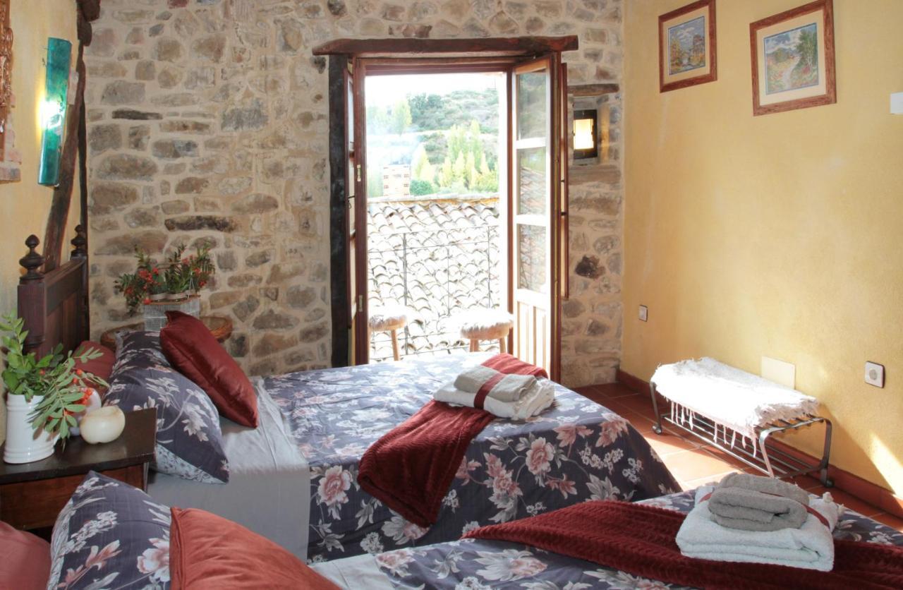 Villa Casa De Piedra Valderrueda Exterior foto