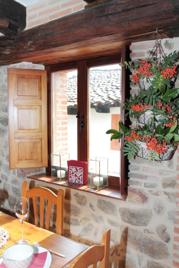 Villa Casa De Piedra Valderrueda Exterior foto